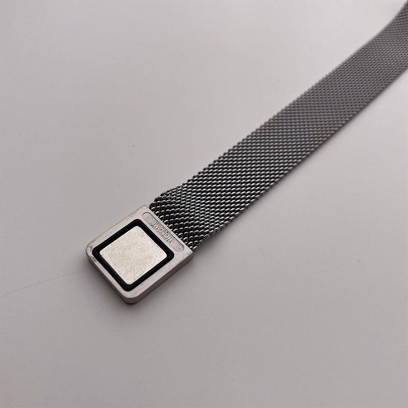 Купить Металлический ремешок oneLounge Milanese Loop Silver для Xiaomi Mi Band 5 | 6 по лучшей цене в Украине 🔔 ,  наш интернет - магазин гарантирует качество и быструю доставку вашего заказа 🚀
