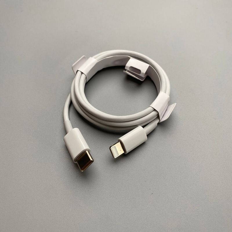 Купити Кабель oneLounge USB-C to Lightning PD 18W 1m OEM за найкращою ціною в Україні 🔔, наш інтернет - магазин гарантує якість і швидку доставку вашого замовлення 🚀