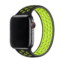 Купить Силиконовый монобраслет oneLounge Solo Loop Nike Black | Green для Apple Watch 42mm | 44mm Size M по лучшей цене в Украине 🔔 ,  наш интернет - магазин гарантирует качество и быструю доставку вашего заказа 🚀