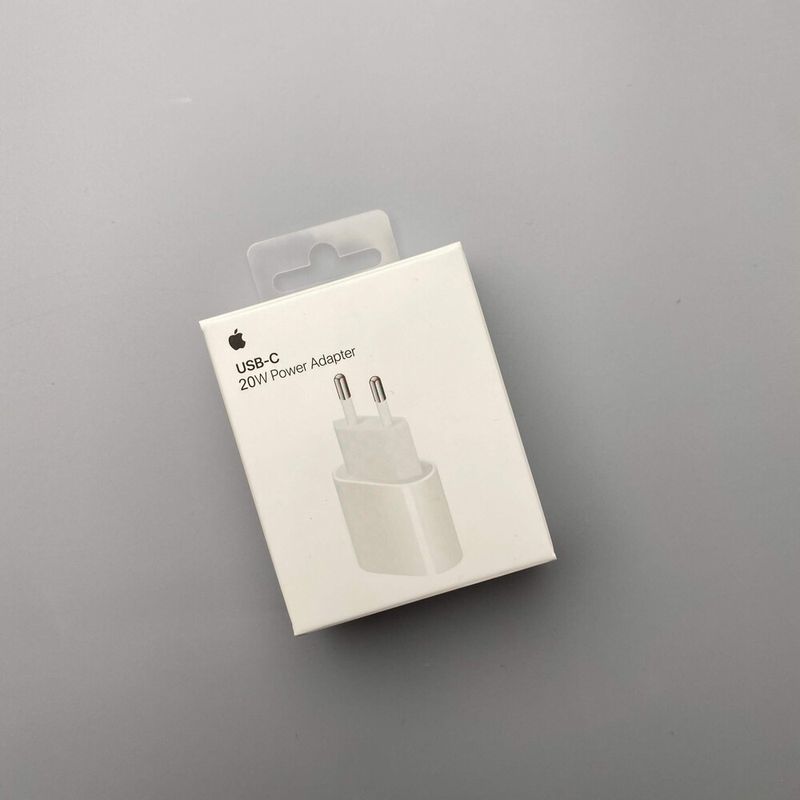 Купить Зарядное устройство oneLounge USB-C Adapter 20W для iPhone 12 | 12 Pro | 11 | XR | SE по лучшей цене в Украине 🔔 ,  наш интернет - магазин гарантирует качество и быструю доставку вашего заказа 🚀