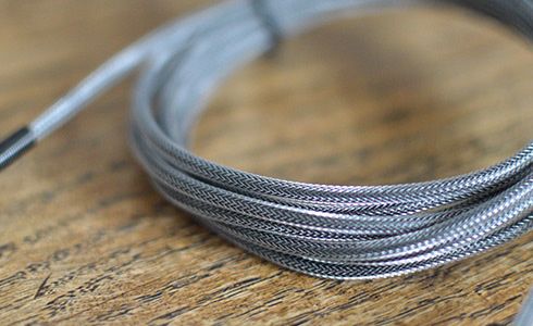 Купити Кабель MOS Spring Lightning Cable 0.9 m за найкращою ціною в Україні 🔔, наш інтернет - магазин гарантує якість і швидку доставку вашого замовлення 🚀