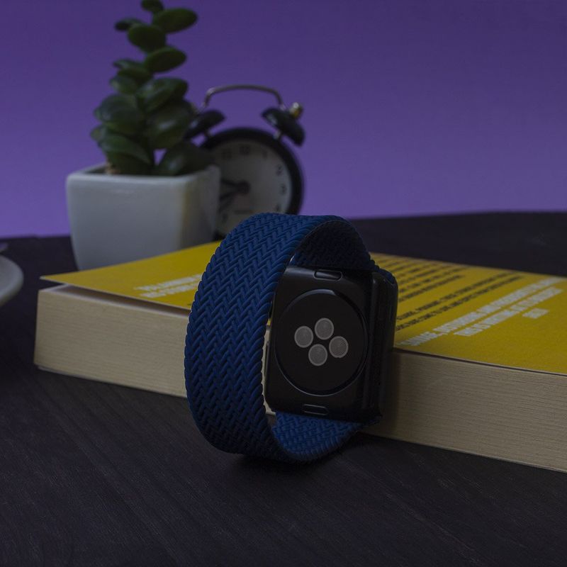 Купити Ремінець COTEetCI W59 синій для Apple Watch 38/40mm (135) за найкращою ціною в Україні 🔔, наш інтернет - магазин гарантує якість і швидку доставку вашого замовлення 🚀