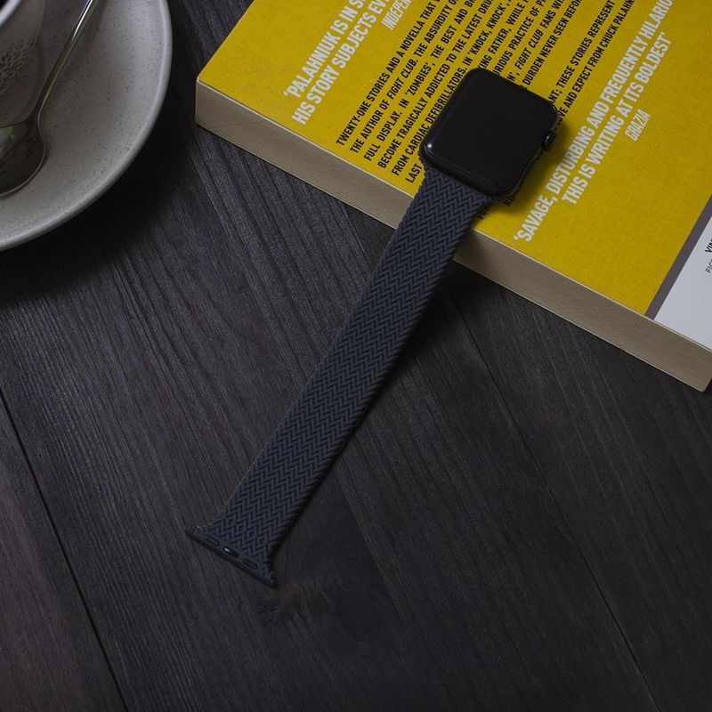 Купити Ремінець COTEetCI W59 чорний для Apple Watch 38/40mm (135) за найкращою ціною в Україні 🔔, наш інтернет - магазин гарантує якість і швидку доставку вашого замовлення 🚀