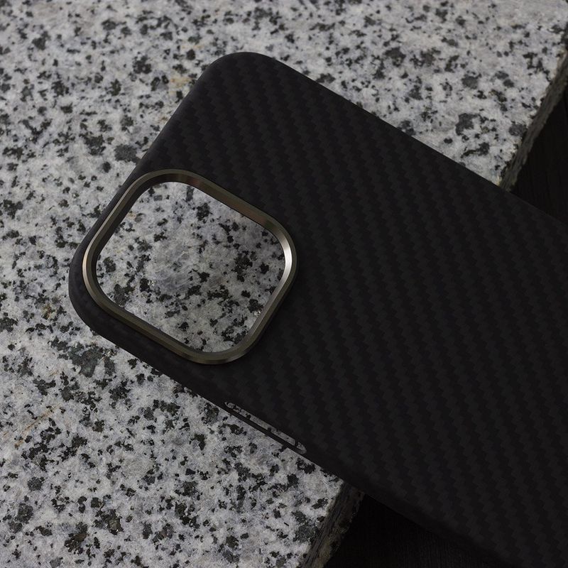 Купити Чохол K-DOO Kevlar чорний для iPhone Pro 12/12 за найкращою ціною в Україні 🔔, наш інтернет - магазин гарантує якість і швидку доставку вашого замовлення 🚀