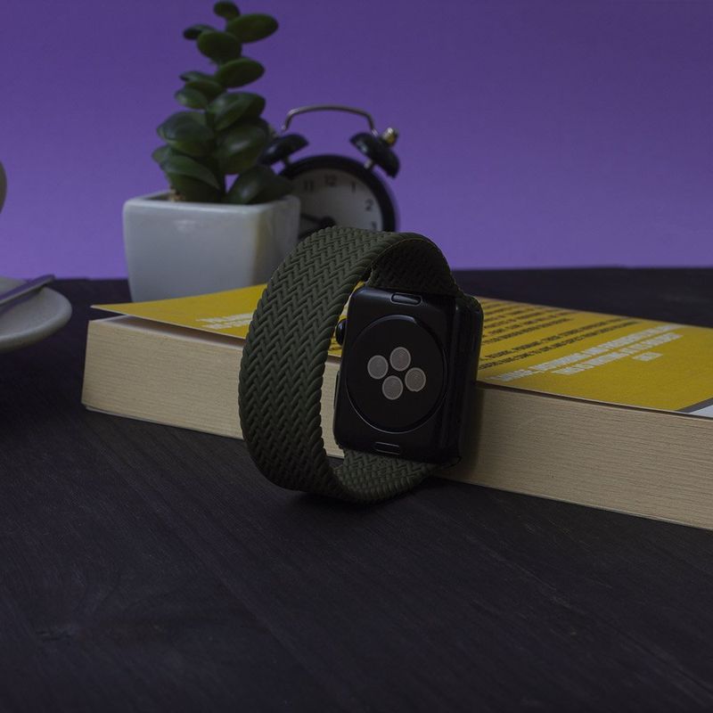 Купити Ремінець COTEetCI W59 зелений для Apple Watch 38/40mm (150) за найкращою ціною в Україні 🔔, наш інтернет - магазин гарантує якість і швидку доставку вашого замовлення 🚀