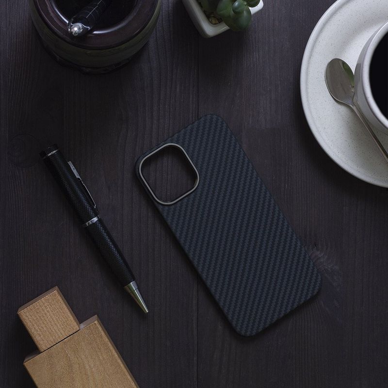Купити Чохол K-DOO Kevlar чорний для iPhone 12 Pro Max за найкращою ціною в Україні 🔔, наш інтернет - магазин гарантує якість і швидку доставку вашого замовлення 🚀
