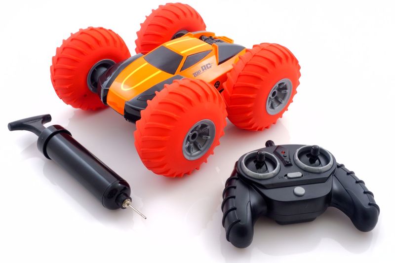 Купить Перевёртыш на радиоуправлении YinRun Speed Cyclone с надувными колесами (оранжевый) по лучшей цене в Украине 🔔 ,  наш интернет - магазин гарантирует качество и быструю доставку вашего заказа 🚀