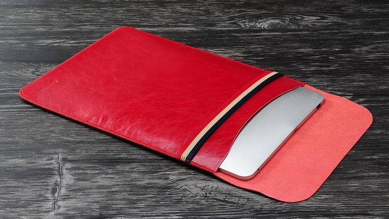 Купить Чехол (карман) Coteetci Leather Bag для ноутбуков и планшетов диагональю 11" красный по лучшей цене в Украине 🔔 ,  наш интернет - магазин гарантирует качество и быструю доставку вашего заказа 🚀