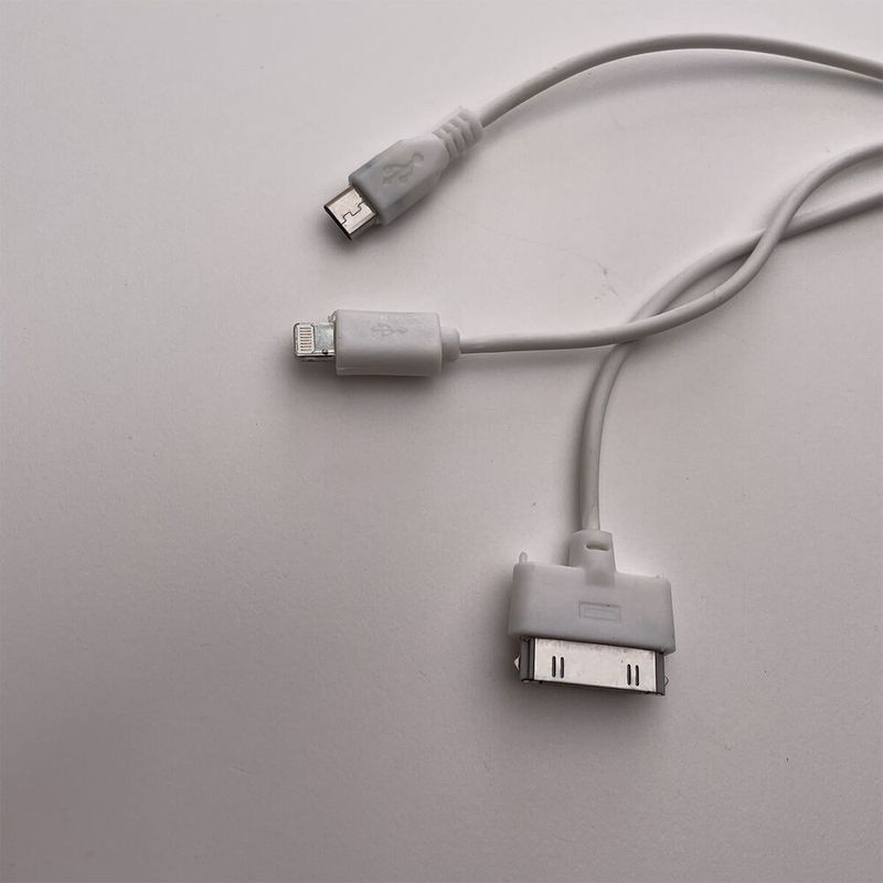 Купить Кабель-переходник oneLounge USB 3-in-1 (Lightning, 30-pin, microUSB) для устройств Apple по лучшей цене в Украине 🔔 ,  наш интернет - магазин гарантирует качество и быструю доставку вашего заказа 🚀