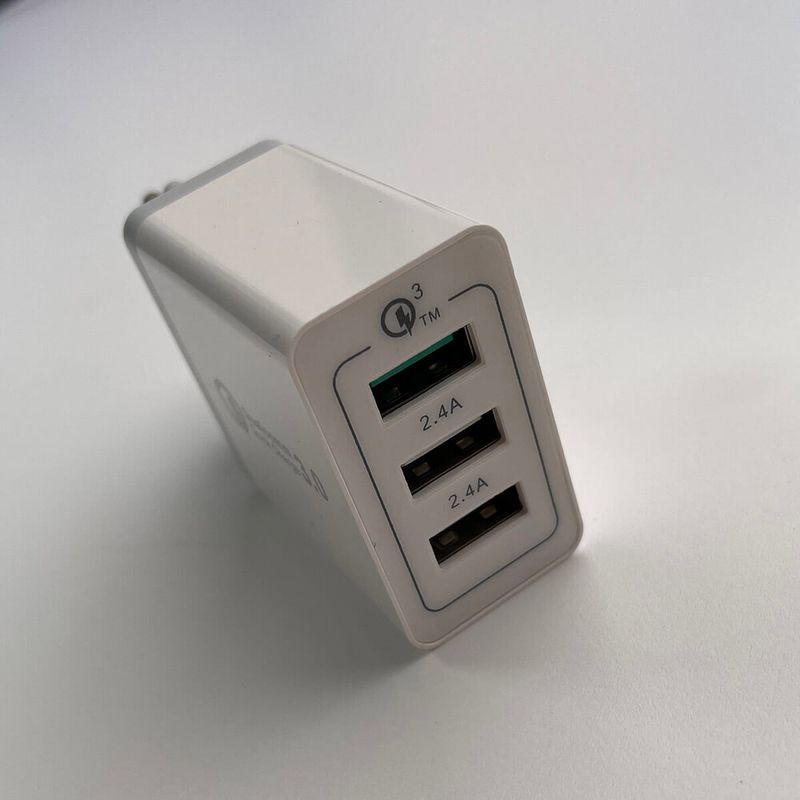 Купити Швидкий зарядний пристрій iLoungeMax USB 3-Port Quick Charge 3.0 за найкращою ціною в Україні 🔔, наш інтернет - магазин гарантує якість і швидку доставку вашого замовлення 🚀