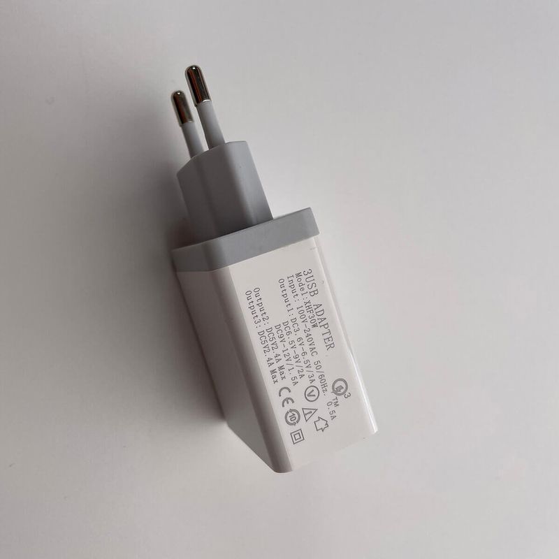 Купить Быстрое зарядное устройство oneLounge USB 3-Port Quick Charge 3.0 по лучшей цене в Украине 🔔 ,  наш интернет - магазин гарантирует качество и быструю доставку вашего заказа 🚀